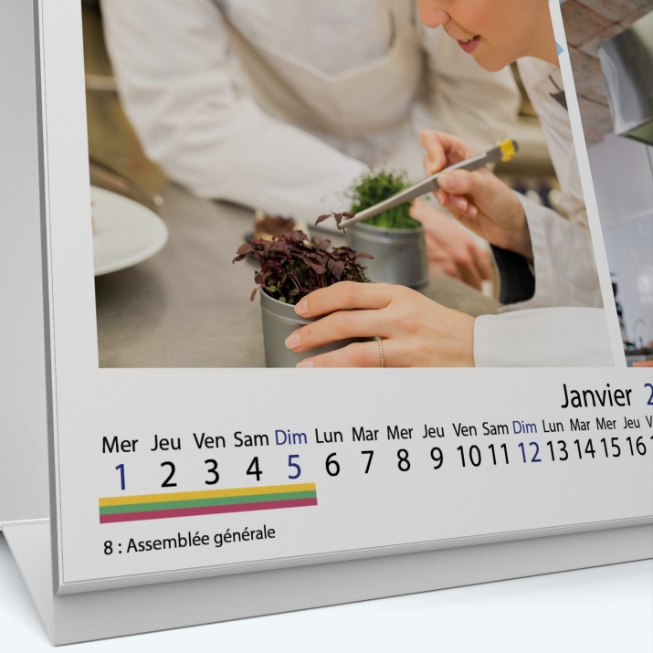 Calendrier de bureau MAXI PANO - Grille calendaire personnalisable